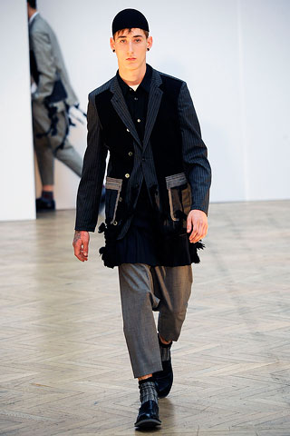 Comme des Garcons / - 2010